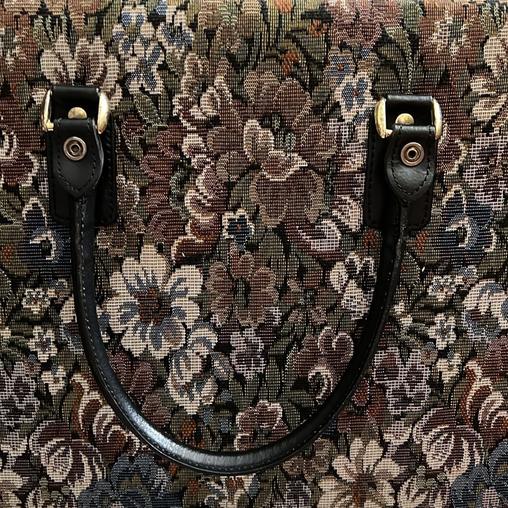 Floral attache case bag . 17.2” X 2.5” X 12.3” - Picture 10 of 16
